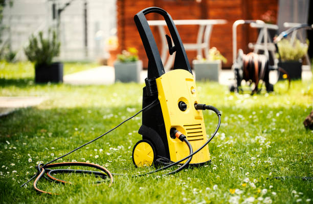 Best Patio and Deck Pressure Washing  in Saginaw, MI